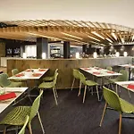 Hotel Ibis Poitiers Site Du Futuroscope