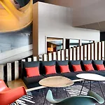 Hotel Ibis Poitiers Site Du Futuroscope 3*
