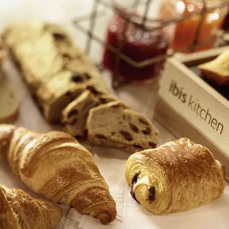 Ibis Poitiers Site Du Futuroscope 3*