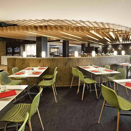 Hotel Ibis Poitiers Site Du Futuroscope