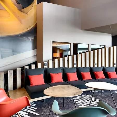 Hotel Ibis Poitiers Site Du Futuroscope 3*