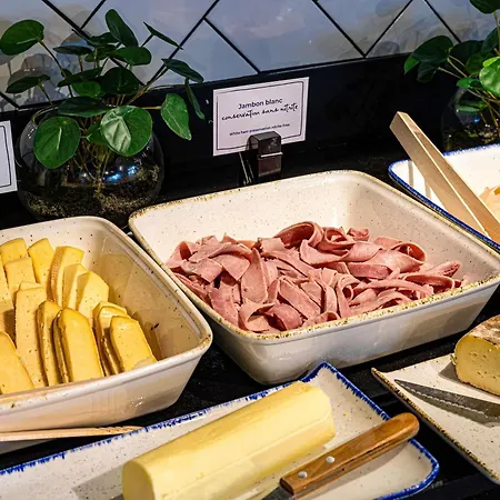 Ibis Poitiers Site Du Futuroscope