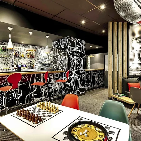 Hotel Ibis Poitiers Site Du Futuroscope