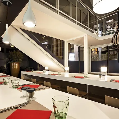 Ibis Poitiers Site Du Futuroscope Hotel 3*
