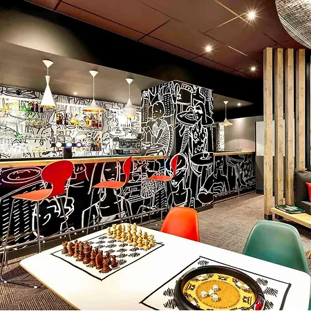 Hotel Ibis Poitiers Site Du Futuroscope 3*