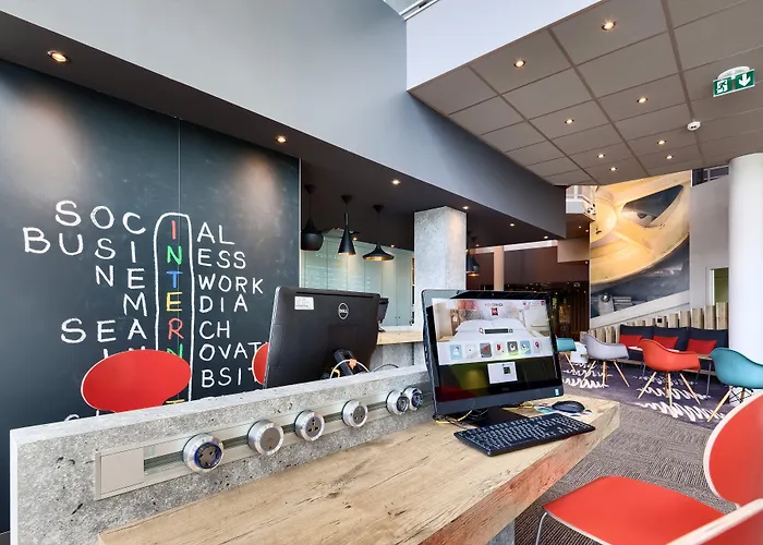 Hotel Ibis Poitiers Site Du Futuroscope