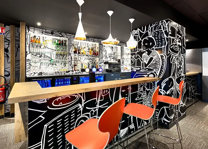 Hotel Ibis Poitiers Site Du Futuroscope