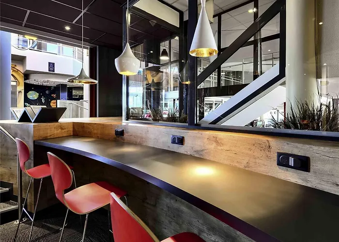 Hotel Ibis Poitiers Site Du Futuroscope