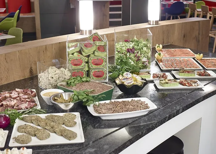 Ibis Poitiers Site Du Futuroscope Hotel 3*